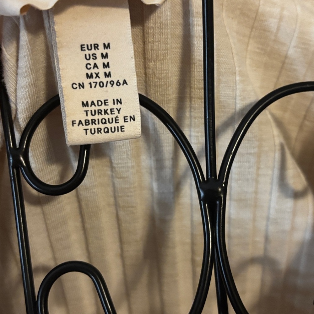 H&M Ribbed Cream Pant Set - Picture 4 of 8